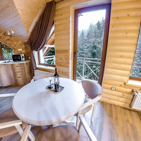 Karpatska Resort Mykulychyn