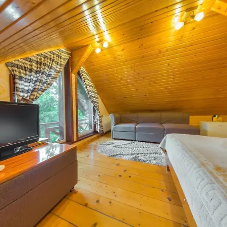 리조트 Karpatska *