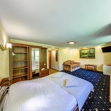 리조트 Karpatska *