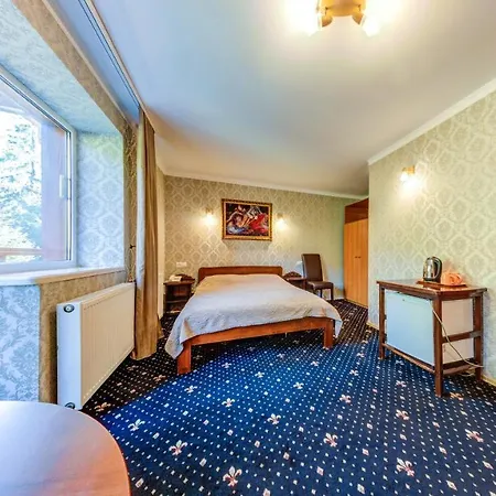 Karpatska * 미쿨리친