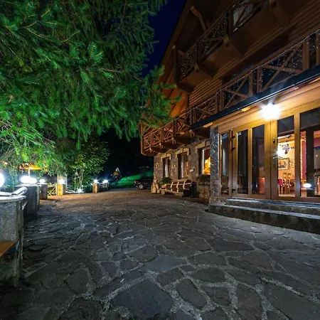 리조트 Karpatska 미쿨리친